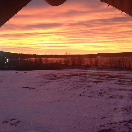 Cariboo Log Guest House Lac La Hache Esterno foto